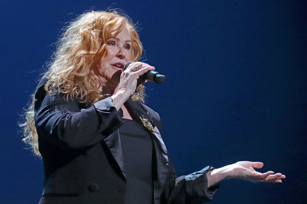 T’Pau legend Carol Decker unrecognisable in glam snap after undergoing colon cancer surgery