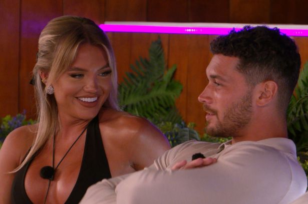 ITV Love Island fans ‘feel sick’ for exes Callum and Molly as they go into final separately