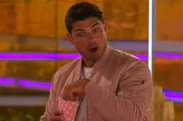 Love Island viewers go wild for Anton as he munches on popcorn during latest villa drama