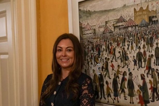 Businesswoman bowled over by very familiar detail in £1.4m LS Lowry painting