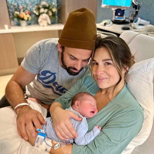 Jessie James Decker welcomes fourth child