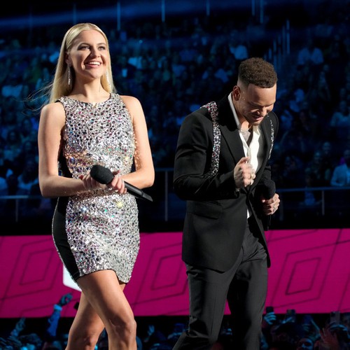 Kelsea Ballerini hosting CMT Music Awards again in 2024