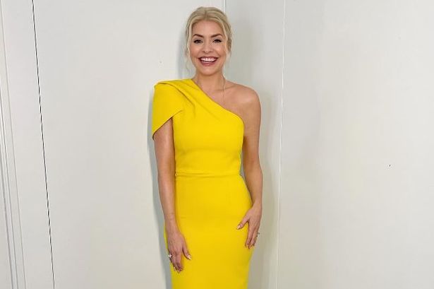 Holly Willoughby stuns in ‘sunshine’ yellow dress for ITV Dancing On Ice as she promises ‘not to swear’