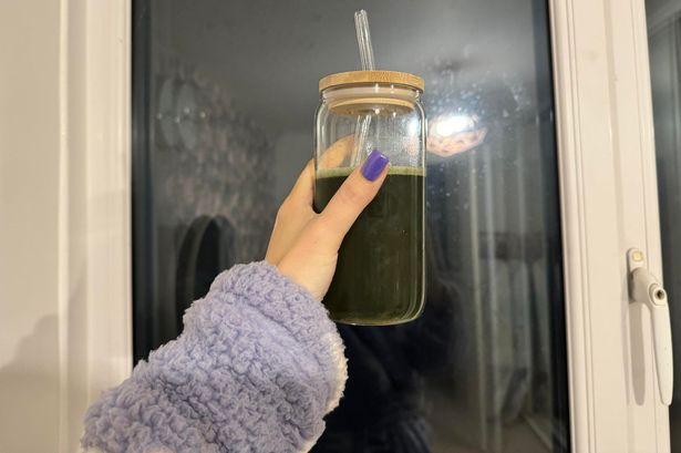 We tried the ‘super’ juice rammed with EIGHTY fruits, greens and vitamins and it tasted dodgy