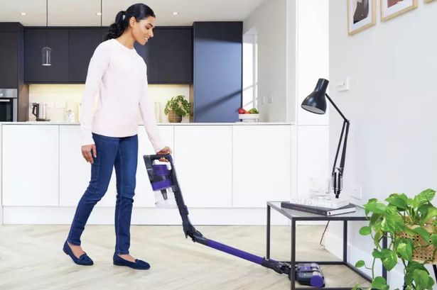 Save over £100 on this ‘amazing’ Shark cordless vacuum cleaner in an early spring sale