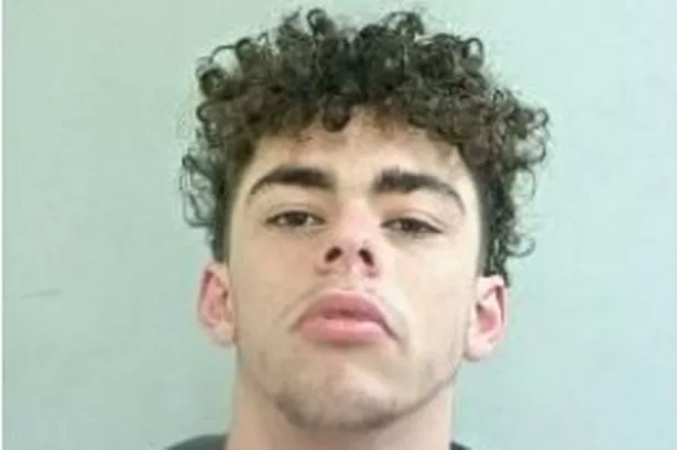 ‘Do not approach’ warning issued as manhunt launched for curly haired teen