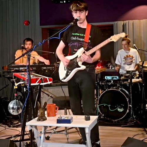 Declan McKenna takes on Noah Kahan for UK’s Number 1 album