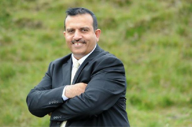 Labour probe ‘video of councillor on campaign trail with disowned Rochdale candidate’