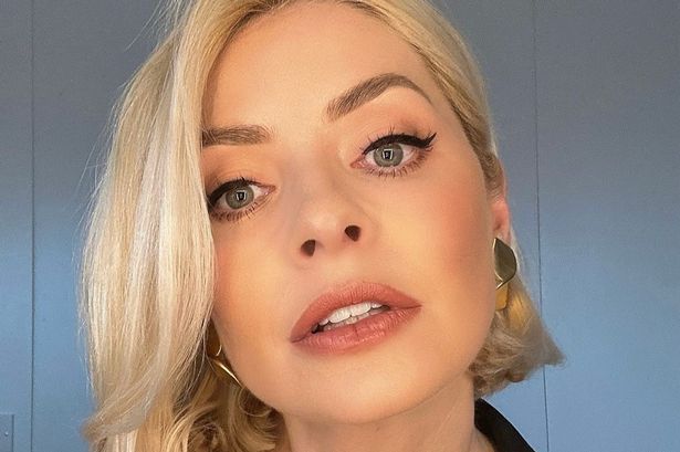 How to copy Holly Willoughby’s Dancing on Ice vintage Givenchy earrings for just £7