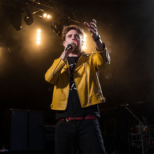 Kaiser Chiefs’ Ricky Wilson ‘dreads’ going on tour