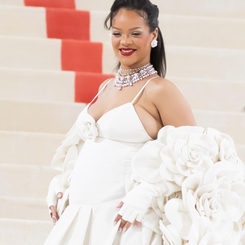 Rihanna performs first full concert in 8 years at billionaire’s wedding