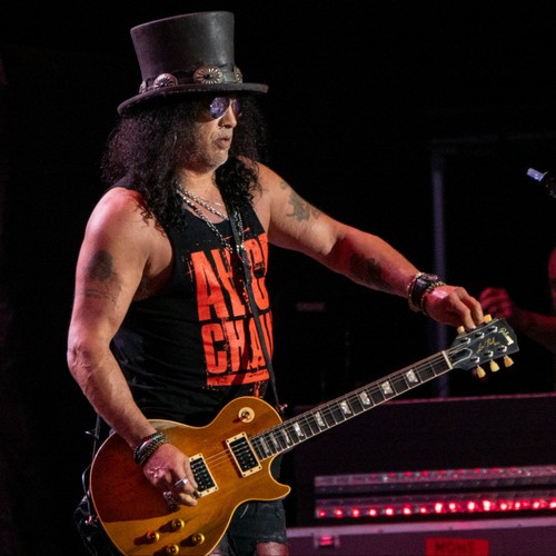 Slash teases blues solo album featuring Demi Lovato