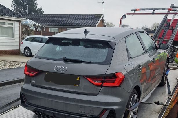 Car seized as police issue ‘danger’ parking warning to parents on school run