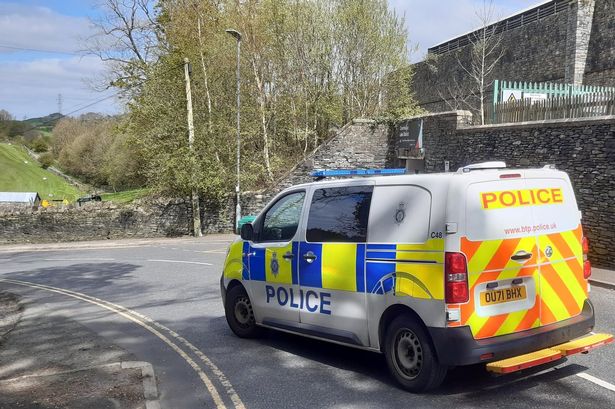 Bomb squad scrambled to train station following discovery of suspicious item