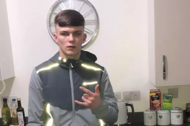 Teen only wanted crisps and a vape but ended up frogmarched round Preston in fear of his life