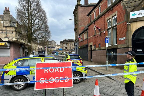 Army bomb disposal experts remove grenade from Darwen town centre