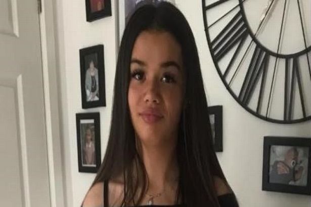 Urgent police appeal to find missing girl last seen in school uniform