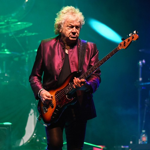 Moody Blues bassist John Lodge announces founder member Mike Pinder dead at 82