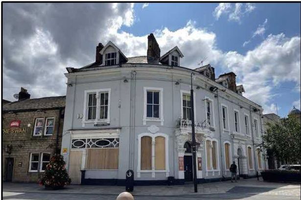 Upstairs of historic town centre pub to be turned into bed sits