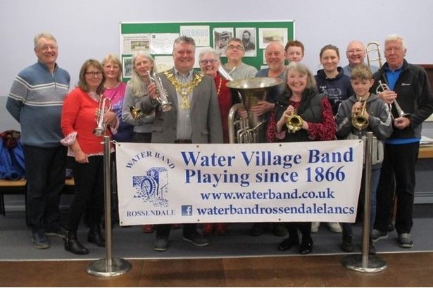 Water Village Band promises evening ‘of wonderful music’… and a quiz