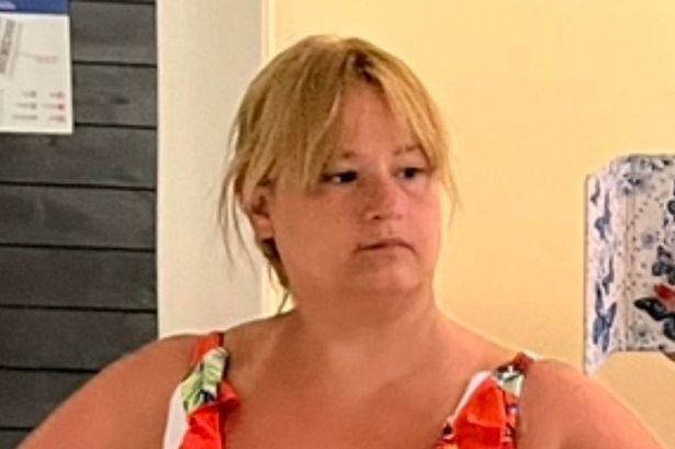 Mum sheds 7st after ‘mortifying’ plane incident on family holiday