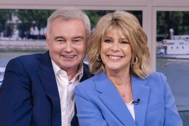 Eamonn Holmes and Ruth Langsford shock – Couple ‘preparing statement’ amid split rumours