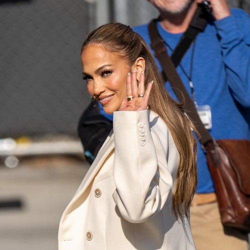 Jennifer Lopez briefly mentions Ben Affleck during interview amid split speculation