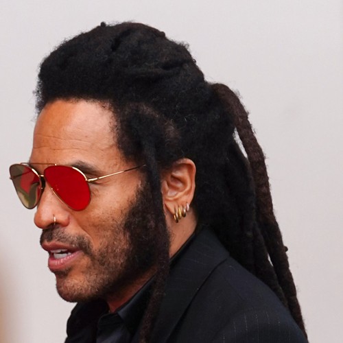 Gayle King flirts on camera with Lenny Kravitz