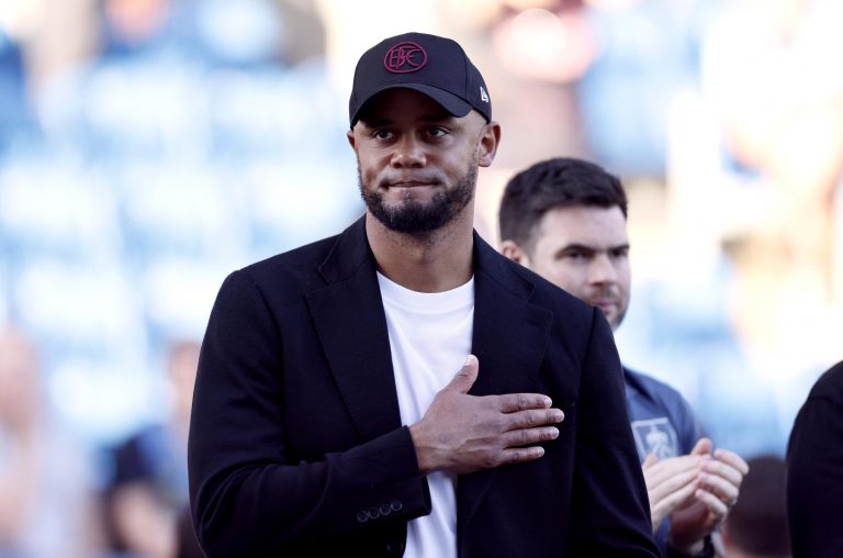 Burnley boss Kompany linked with shock Bayern Munich move