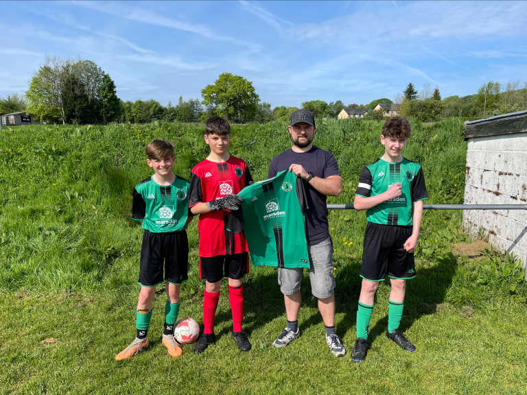 Pendle Forest Raptors U14s score £500 sponsorship deal