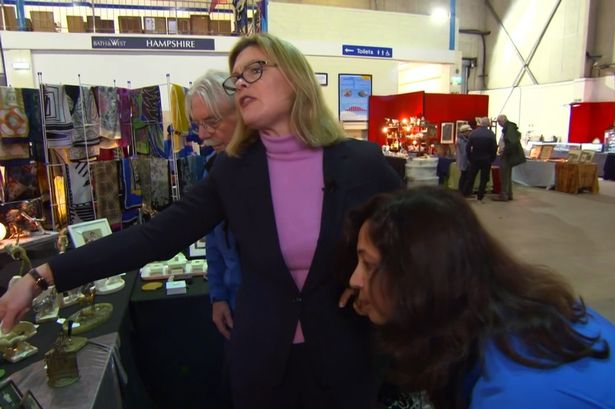 BBC Bargain Hunt’s Kate Bliss slapped down by fans over show ‘failure’