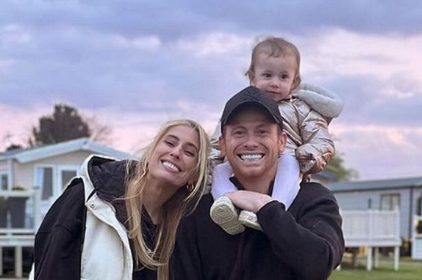 Joe Swash divides fans with another packed lunch snap after sparking outrage