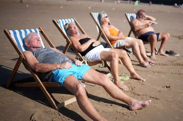 UK weather: Exact date Brits to bask in 30C heatwave as ‘Iberian plume’ sweeps in