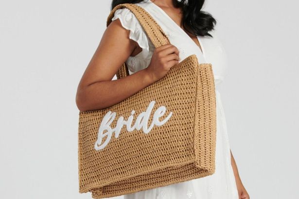 New Look’s new slogan beach accessories are perfect for brides-to-be