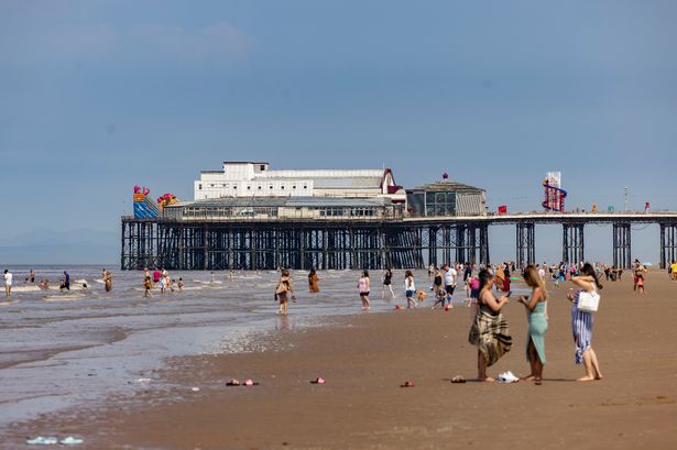 Met Office verdict on reports 26C ‘week-long’ heatwave could hit UK from Friday