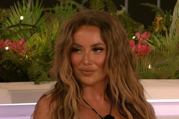 Love Island fans distracted by Harriet Blackmore’s hair as they beg producers to step in