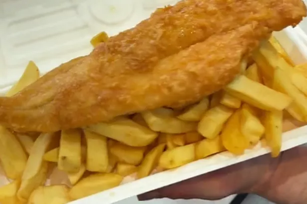 Blackburn chippie serves up ‘best looking fish and chips’ as foodies rave over huge sizes