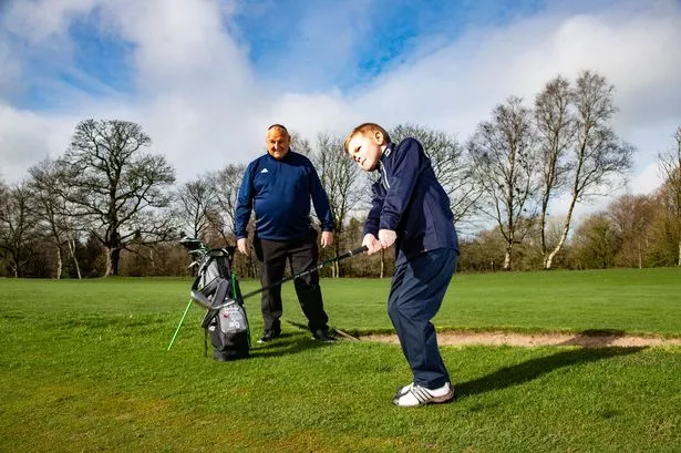 Golfer, 7, plays in five countries in 24 hours in memory of late dad