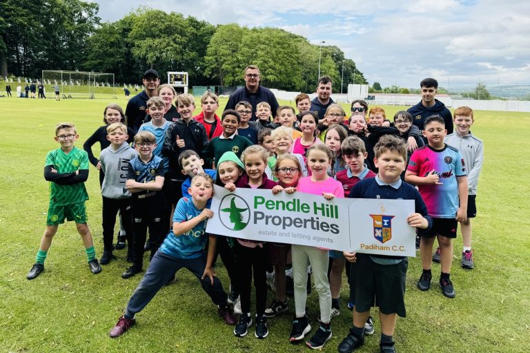 Padiham schoolchildren enjoy free cricket coaching session