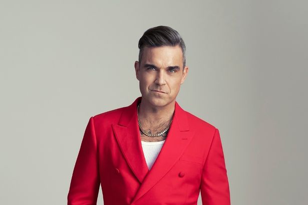 Robbie Williams branded ‘unrecognisable’ as fans go wild for star’s new look