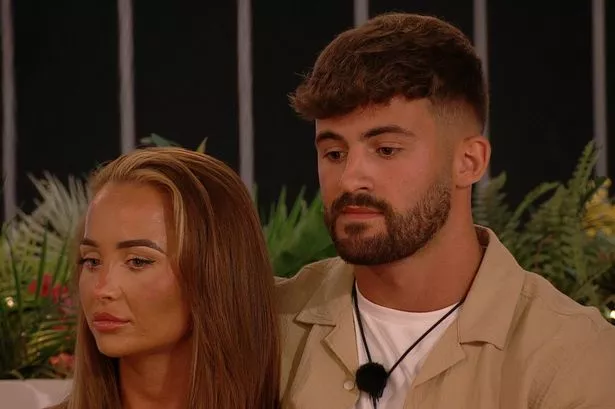 Love Island’s Harriett breaks down sobbing as explosive text rocks ITV villa