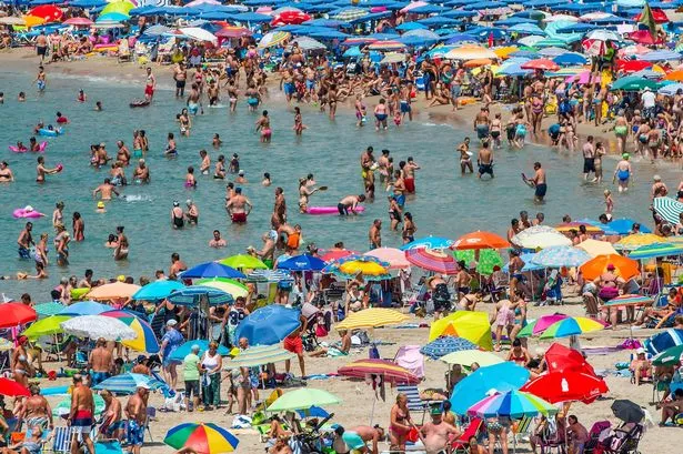 Holidaymakers flying to Spain, Italy and Greece warned: Don’t book 14 day stays