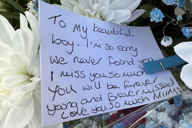 Jay Slater’s mum leaves heartbreaking tribute near scene of son’s tragic death