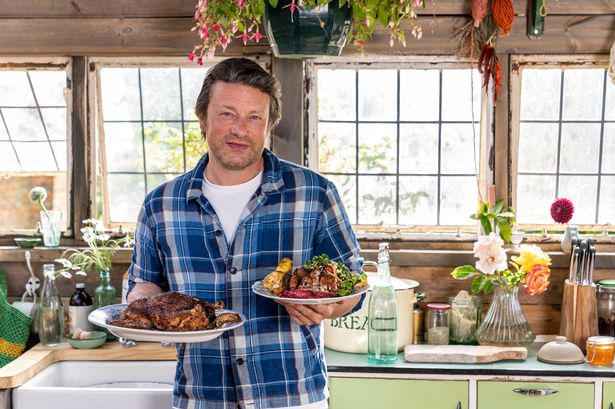 Jamie Oliver wants his kids ‘to struggle’ – ‘Life’s not supposed to be easy’