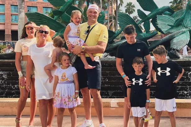 Paris and Tyson Fury fans react angrily after spotting ‘rude detail’ in family’s holiday snap