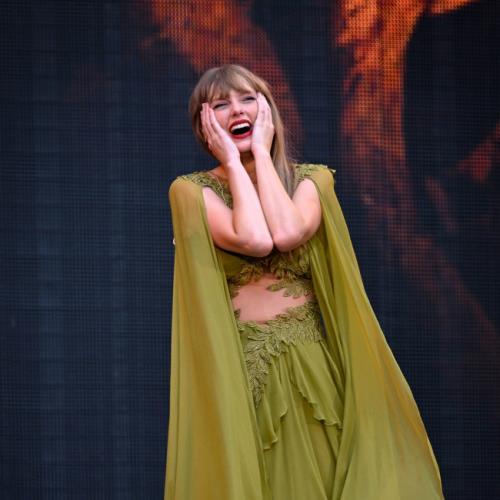 Taylor Swift messes up secret songs segment in Munich