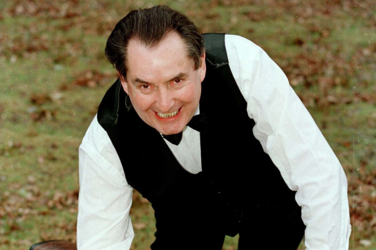 Snooker champion Ray Reardon has died at the age of 91