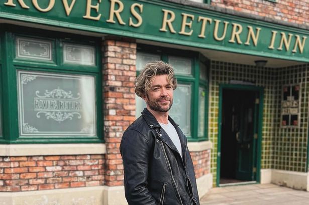 Coronation Street viewers can’t stop swooning over Rowan star Emrhys Cooper’s shirtless snaps