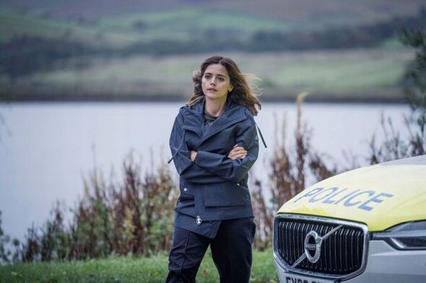 The Jetty viewers hail new drama ‘brilliant’ as ‘all-time favourite detective’ introduced