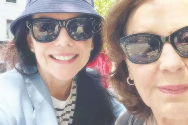 Gilmore Girls stars Lauren Graham and Kelly Bishop send fans wild with sweet reunion snap